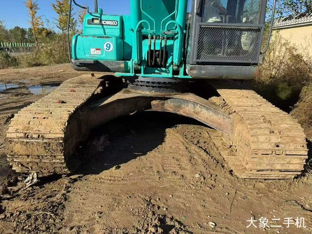 神钢 SK27SR 挖掘机