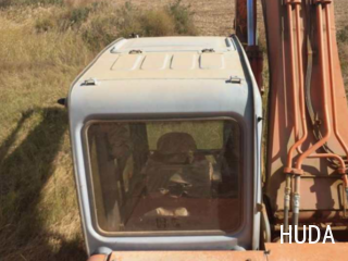 Hitachi EX200-5 Excavator - 2