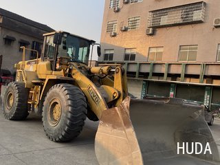LOVOL Heavy Industry FL966H Loader - 2